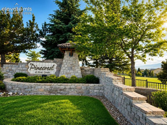 9952 Oak Knoll Terrace, Colorado Springs, CO 80920