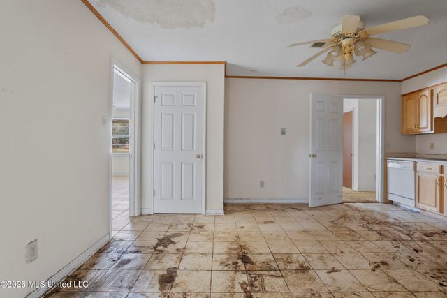 4524 Old Fort Bayou Road, Ocean Springs, MS 39564