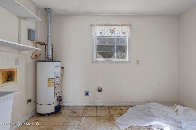 4524 Old Fort Bayou Road, Ocean Springs, MS 39564