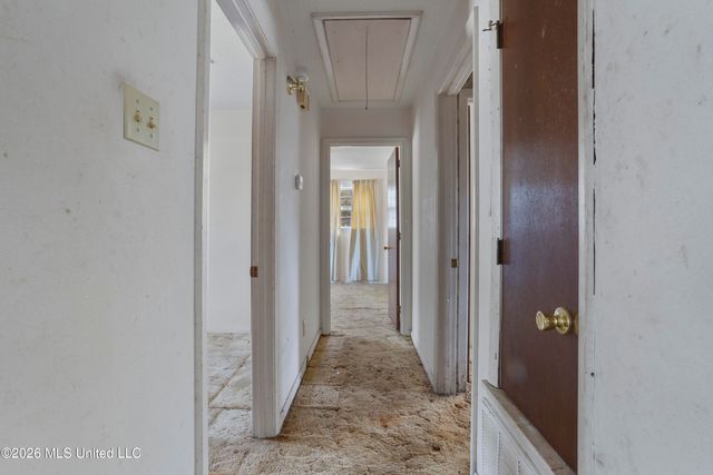 4524 Old Fort Bayou Road, Ocean Springs, MS 39564