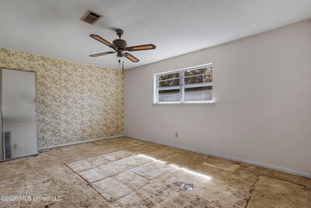 4524 Old Fort Bayou Road, Ocean Springs, MS 39564