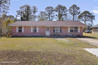4524 Old Fort Bayou Road, Ocean Springs, MS 39564