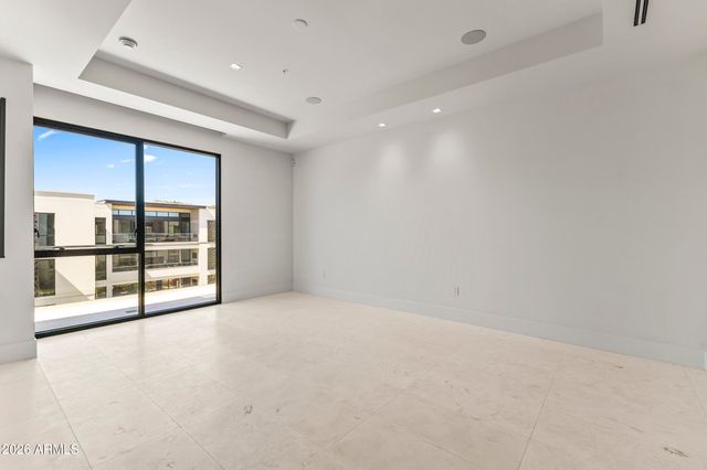 6587 N PALMERAIE Boulevard 3022, Paradise Valley, AZ 85253