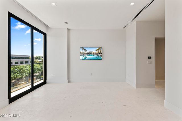 6587 N PALMERAIE Boulevard 3022, Paradise Valley, AZ 85253