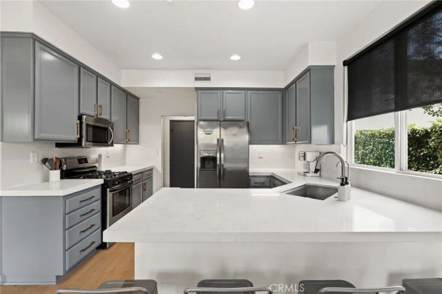 134 Monte Vista Avenue A, Costa Mesa, CA 92627