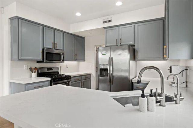 134 Monte Vista Avenue A, Costa Mesa, CA 92627