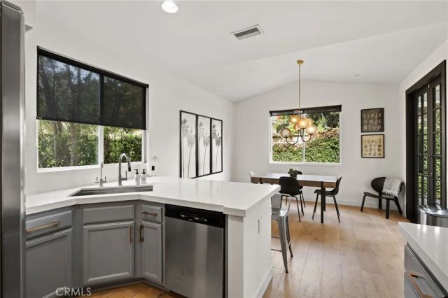 134 Monte Vista Avenue A, Costa Mesa, CA 92627