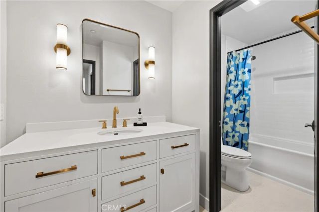 134 Monte Vista Avenue A, Costa Mesa, CA 92627