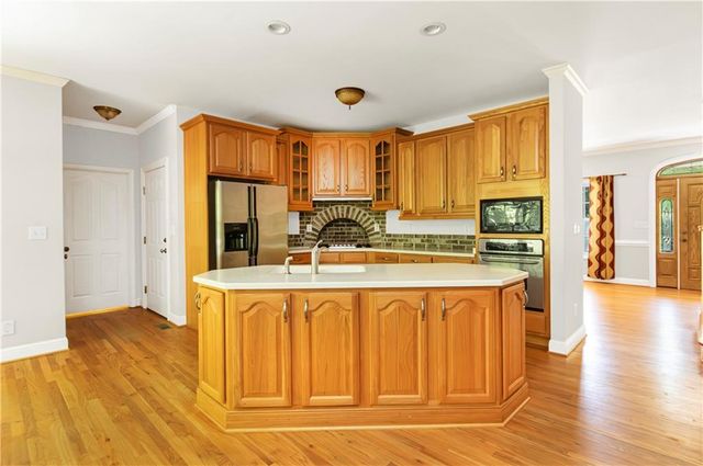 550 Oak Ridge Drive, Oxford, GA 30054