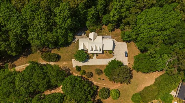 550 Oak Ridge Drive, Oxford, GA 30054