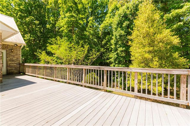 550 Oak Ridge Drive, Oxford, GA 30054