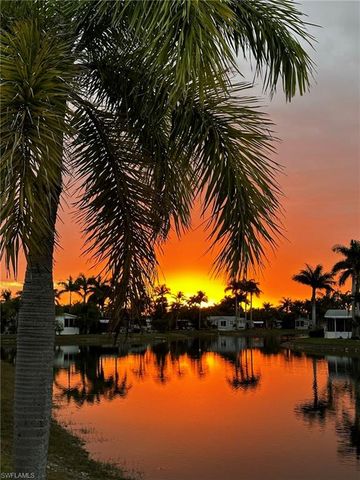 1197 Diamond Lake CIR, Naples, FL 34114