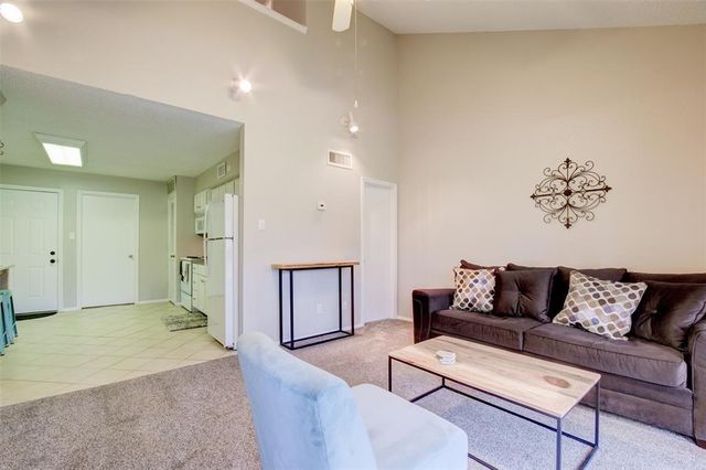 12900 Walden Road 202B, Montgomery, TX 77356