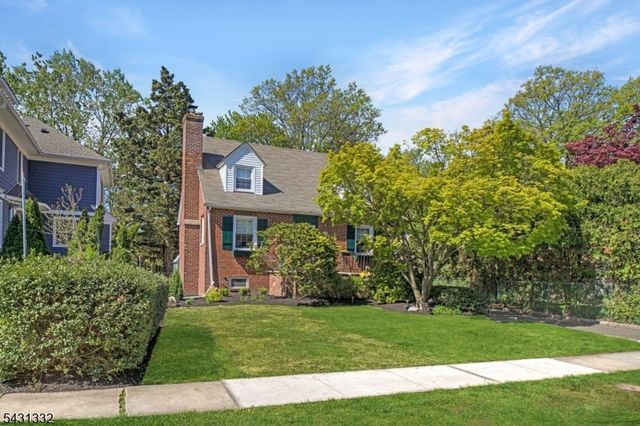 40 John St, Cranford Twp., NJ 07016
