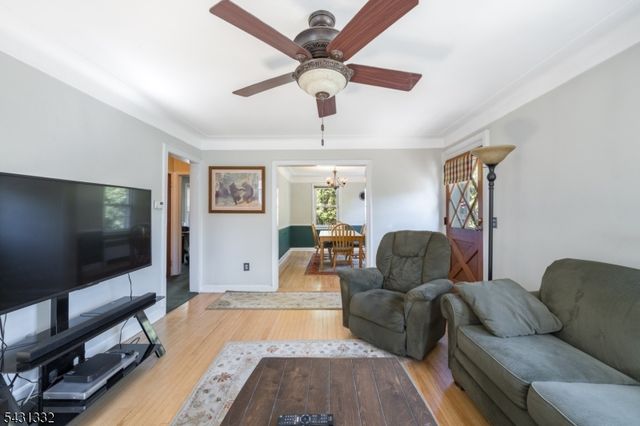 40 John St, Cranford Twp., NJ 07016
