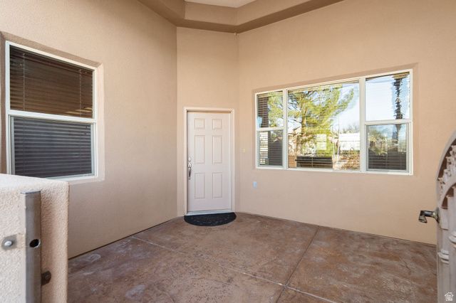 720 E MEADOW LN, Washington, UT 84780