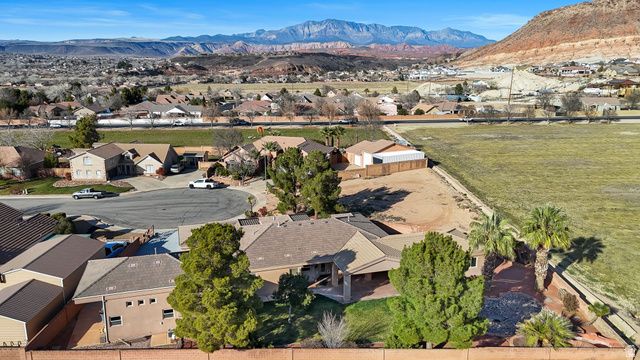 720 E MEADOW LN, Washington, UT 84780
