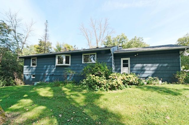 148X Ridgeview Lane, Wayzata, MN 55391