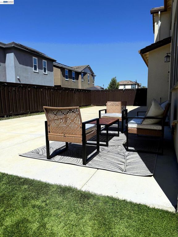 Image 16 of property listing at 18005 reunion ct, Lathrop, CA 95330