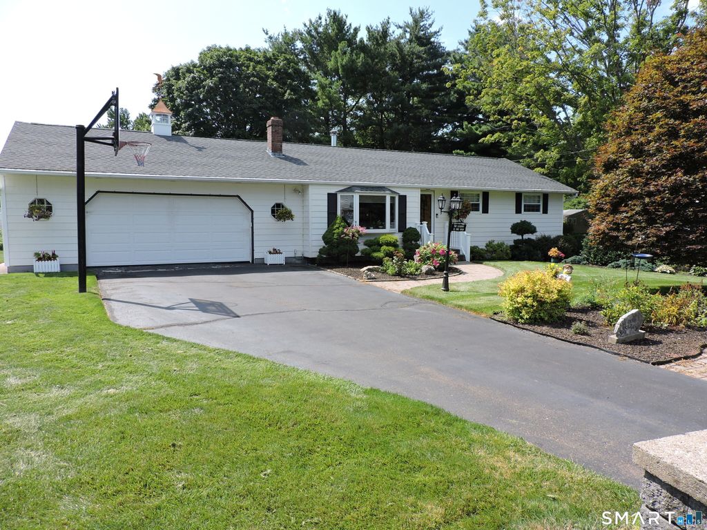 52 Pine Knob Drive, South Windsor, CT 06074