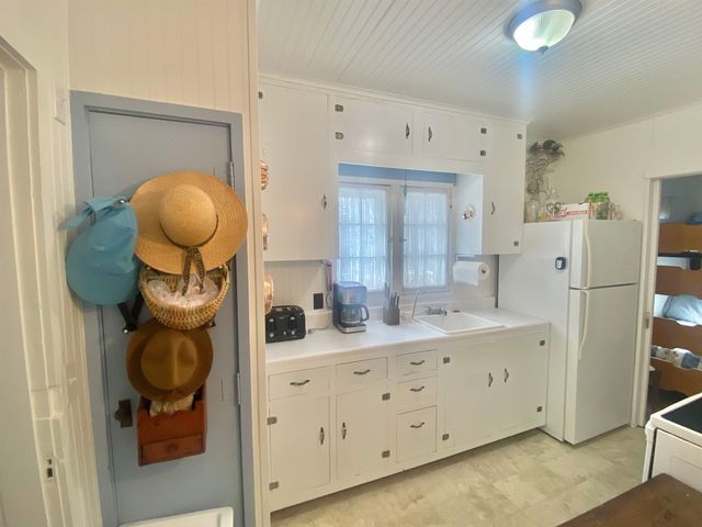 1201 Bailey Street, Beulah, MI 49616