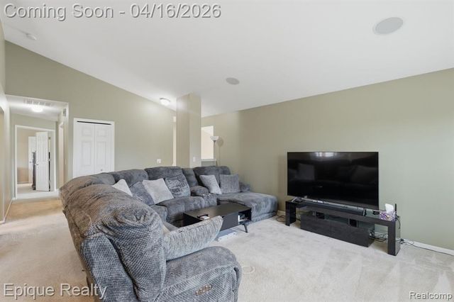 26625 Kirkway Circle, Woodhaven, MI 48183