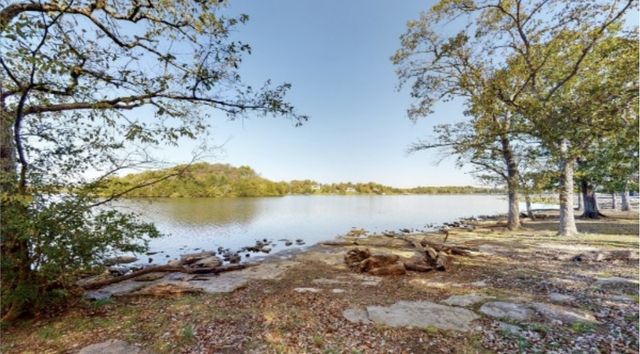 5502 W Shady Trl, Old Hickory, TN 37138