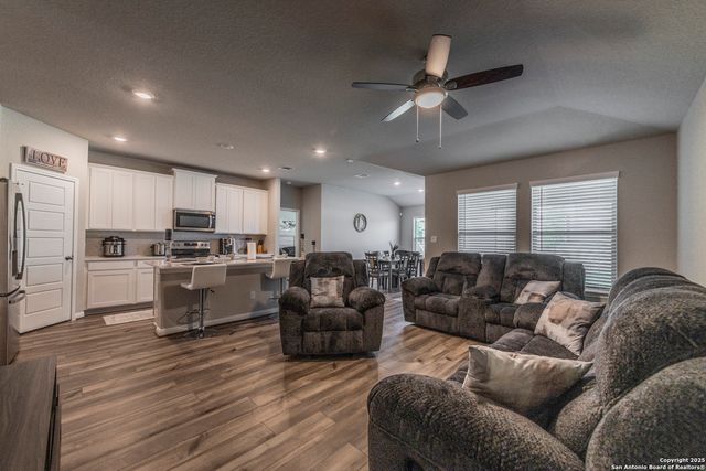 507 Shelton Pass, Cibolo, TX 78108
