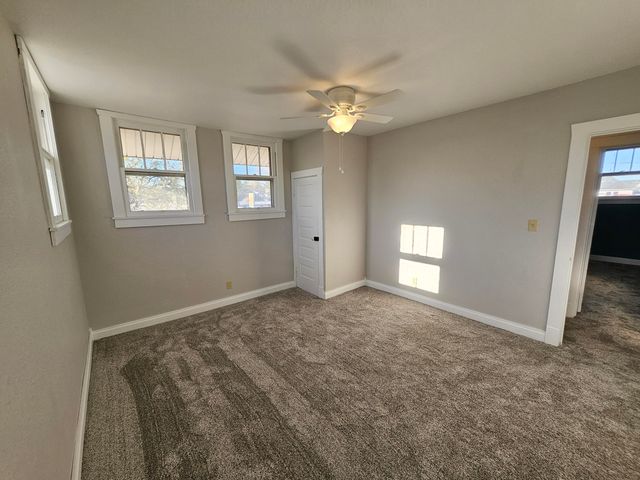 7 E Broadway, Monett, MO 65708