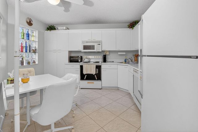5153 Floria Drive M, Boynton Beach, FL 33437
