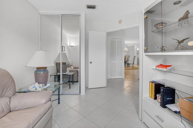 5153 Floria Drive M, Boynton Beach, FL 33437