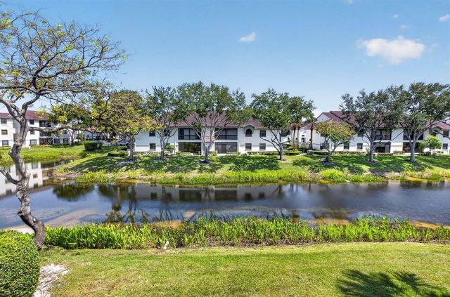 5153 Floria Drive M, Boynton Beach, FL 33437