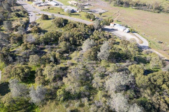 33260 Powerhouse Road, Auberry, CA 93602