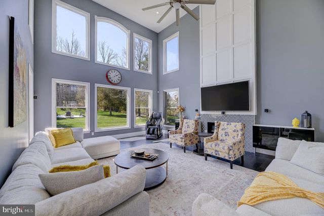 206 VAN ZANDT RD, Skillman, NJ 08558