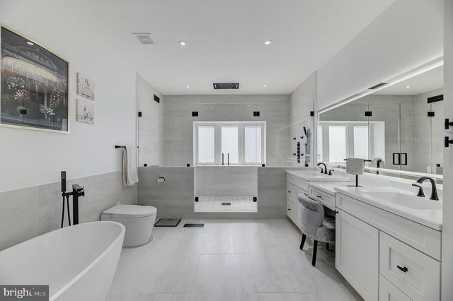 206 VAN ZANDT RD, Skillman, NJ 08558