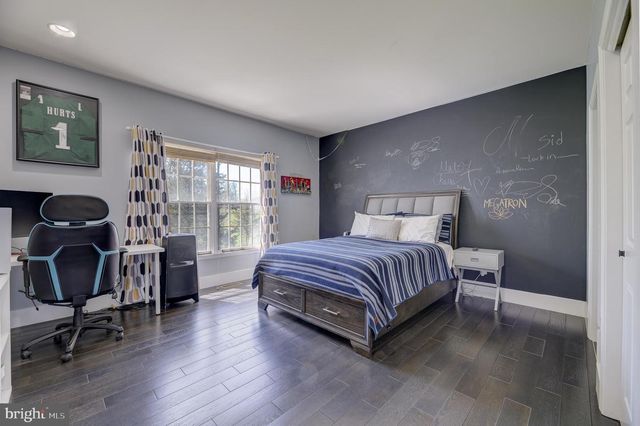 206 VAN ZANDT RD, Skillman, NJ 08558