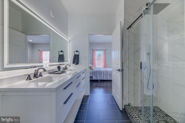 206 VAN ZANDT RD, Skillman, NJ 08558