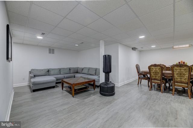 206 VAN ZANDT RD, Skillman, NJ 08558