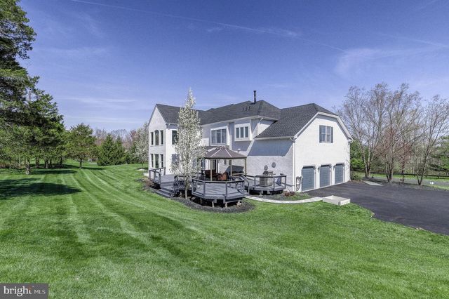 206 VAN ZANDT RD, Skillman, NJ 08558