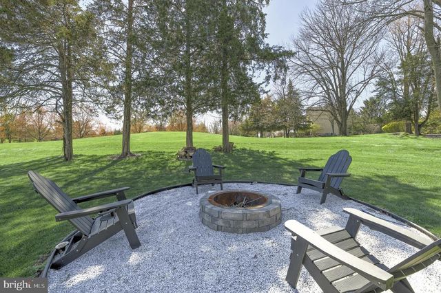 206 VAN ZANDT RD, Skillman, NJ 08558