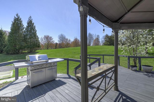 206 VAN ZANDT RD, Skillman, NJ 08558