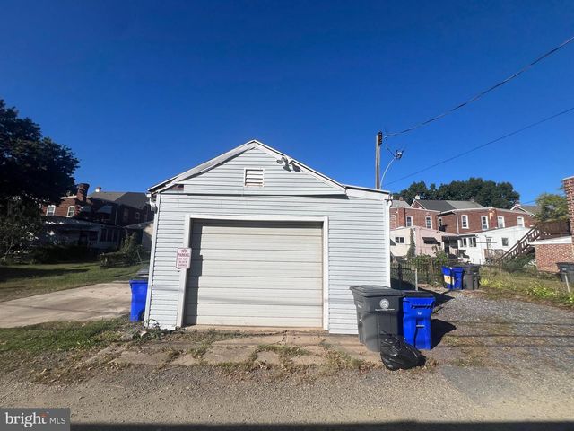 1032 QUEEN ST, Pottstown, PA 19464