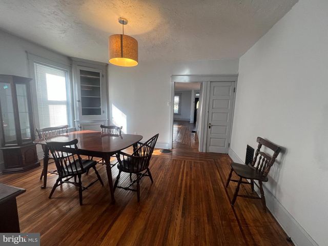 1032 QUEEN ST, Pottstown, PA 19464