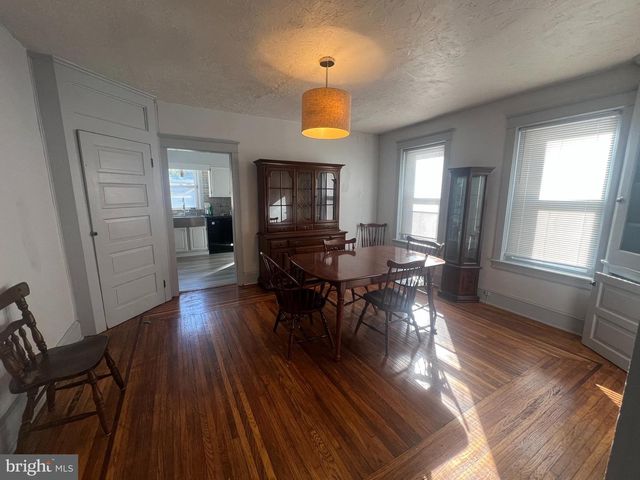 1032 QUEEN ST, Pottstown, PA 19464