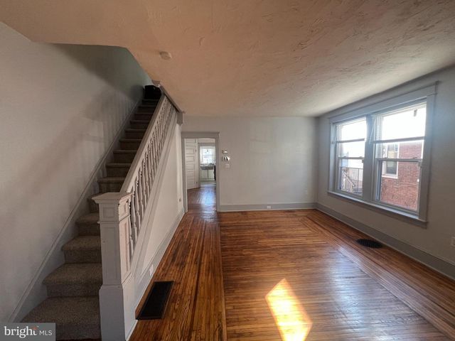 1032 QUEEN ST, Pottstown, PA 19464