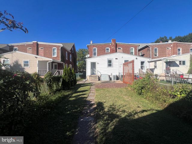 1032 QUEEN ST, Pottstown, PA 19464