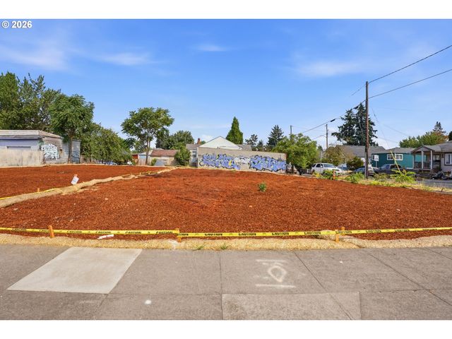 1455 Ne KILLINGSWORTH St, Portland, OR 97211