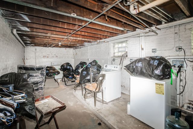 11127 S Homewood Avenue, Chicago, IL 60643