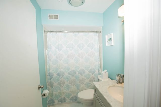 319 Swans Wharf Row, Newport, RI 02840