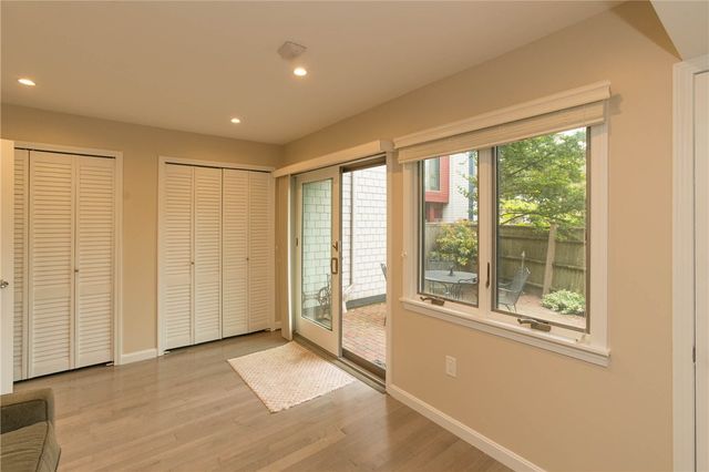 319 Swans Wharf Row, Newport, RI 02840